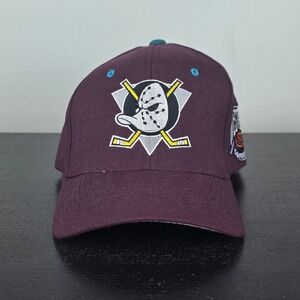 Vintage Anaheim Mighty Ducks Starter Fitted Hat Purple Goalie Mask NHL 90s